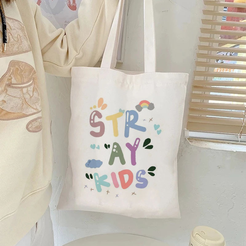 Új Harajuku Canvas Tote Bag Kpop Group Shopper válltáskák Tuisyen Sekolah Tandíjtáska Női kézitáskák Bolso Lona