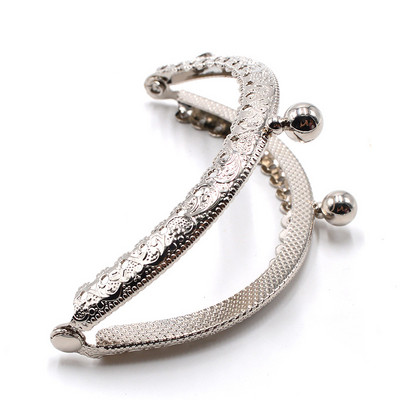 8,5 cm-es érme fém erszénykeret Csókkapocs-zár a kuplungtáska fogantyújához Kézitáska-tartozékok Vörös bronz tónusú hardver