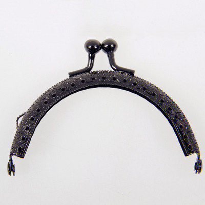 8,5 cm-es érme fém erszénykeret Csókkapocs-zár a kuplungtáska fogantyújához Kézitáska-tartozékok Vörös bronz tónusú hardver