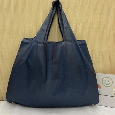 Nagy méretű újrafelhasználható bevásárlótáska Összehajtható vásárló fekete kézitáska válltáska Környezetvédelmi táska Női kézitáska