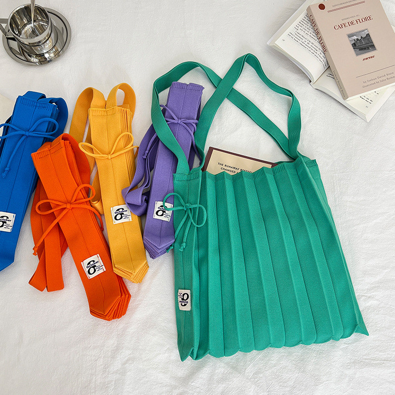 Moteriškos vilnos megztos klostės Tote Organ Bag Designer Prašmatnus susiuvimo kontrastas Korėjos madinga rankinė per petį moterims