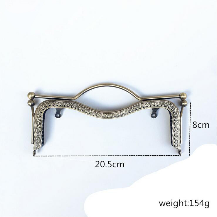 27 cm 20,5 cm Metalinės piniginės rėmas Rankena Bučinys Lūpos Užsegimo užraktas sankabai Rankų darbo rankinės Aparatūra Antikvariniai bronziniai krepšio priedai