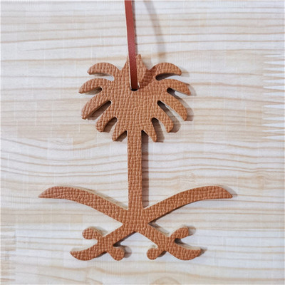 Új szaúd-arábiai nemzeti jelkép divat valódi bőr arab betűkkel varázslatos testreszabott női bőr, divatos medáldísz