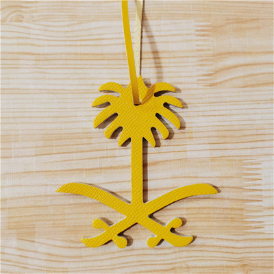 Új szaúd-arábiai nemzeti jelkép divat valódi bőr arab betűkkel varázslatos testreszabott női bőr, divatos medáldísz