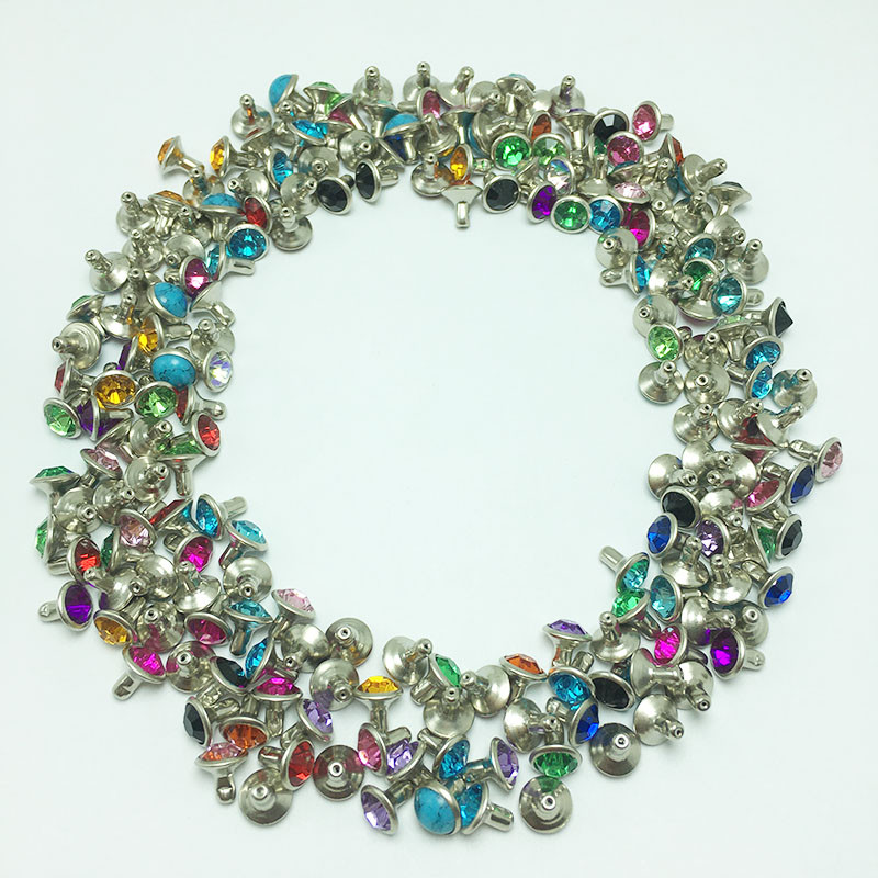 Novi 16 boja DIY 100PCS 6MM mješoviti hardver zakovice plavo narančaste kristalne zakovice kožne rukotvorine punk nitne za DIY izradu torbi cipela