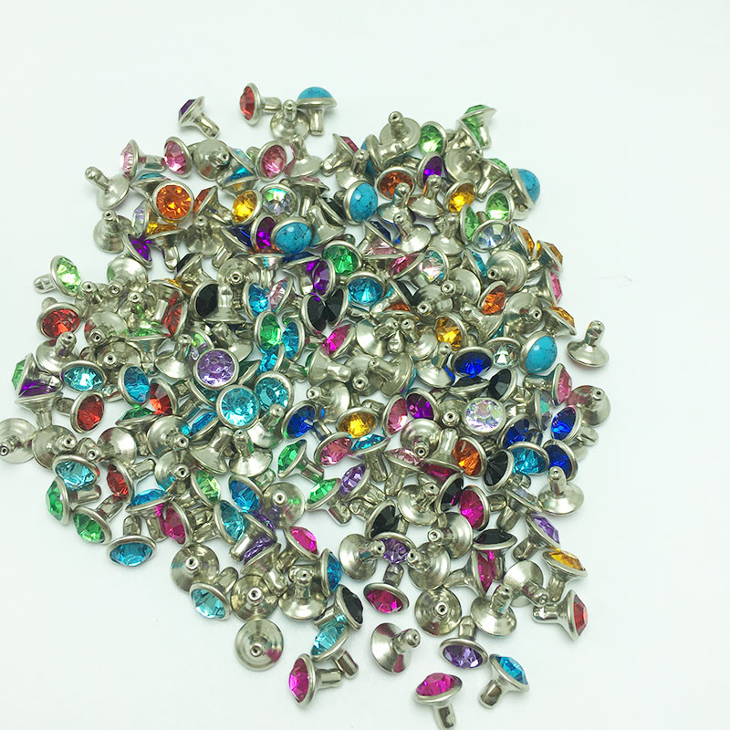 Novi 16 boja DIY 100PCS 6MM mješoviti hardver zakovice plavo narančaste kristalne zakovice kožne rukotvorine punk nitne za DIY izradu torbi cipela