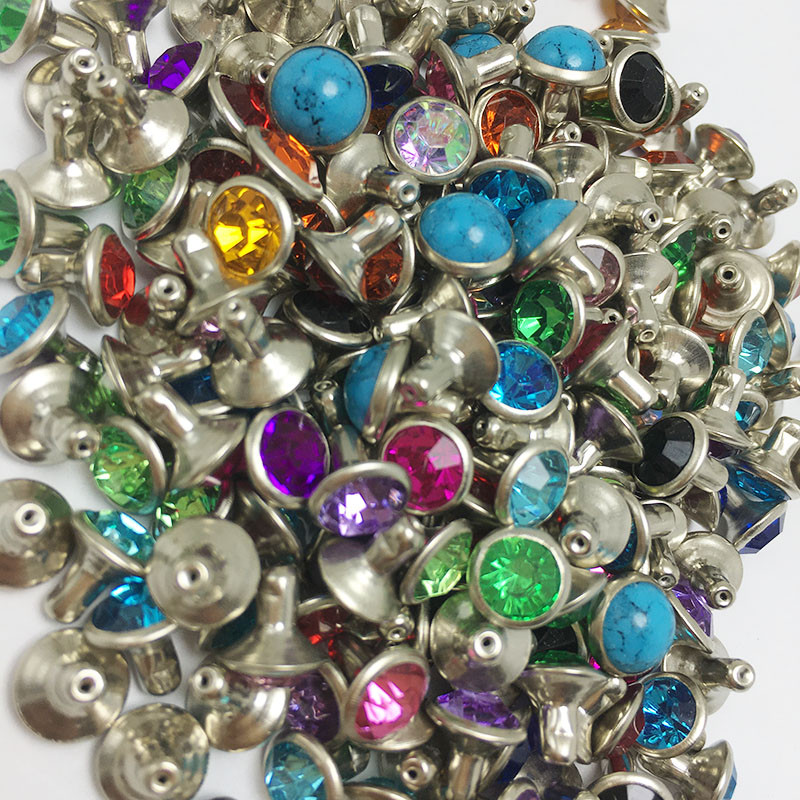 Novi 16 boja DIY 100PCS 6MM mješoviti hardver zakovice plavo narančaste kristalne zakovice kožne rukotvorine punk nitne za DIY izradu torbi cipela