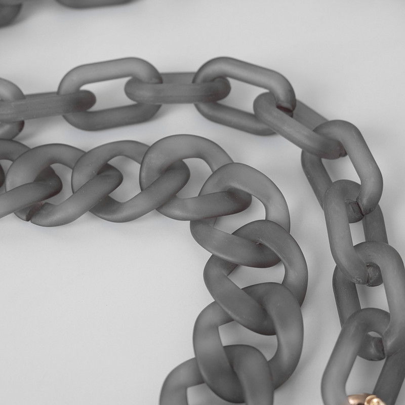 Naujas mados moters krepšio aksesuaras, nuimamų dalių pakaitinė grandinėlė, pilka derva, prabangus dirželis, moteriškas akrilo pečių rankenos grandinėlė