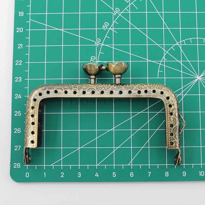 8,5 cm perle lotosove glave brončane ravne rubove četvrtaste metalne torbice okvir ručka za torbicu ručna torbica dodaci pravljenje poljubac kopča