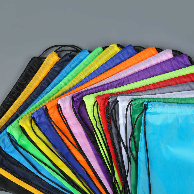 Személyre szabott testreszabás Nyomtatási kép / embléma / név a zsinóros táskán Női Férfi Causal Hátizsák Utazótáskák Sporttáska