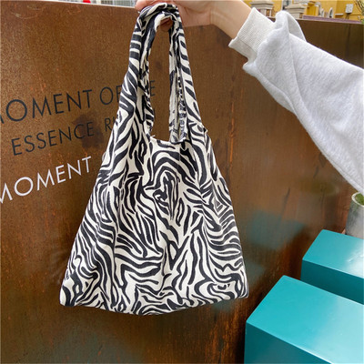 Ženska ins Jesen i Zima Leopard print Chic korejski samt platnena torba na rame Shopping Tote Tote Ženska shopping torba Bolsas