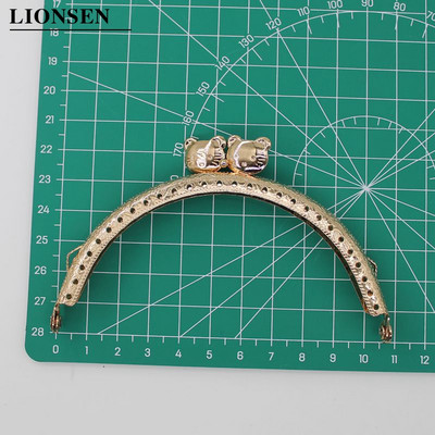 1 DB 8,5 10,5 12,5 CM Világos arany macskafej, kerek és szögletes fém erszénykeret fogantyúja kuplungtáska tartozékokhoz Kiss Clasp Lock