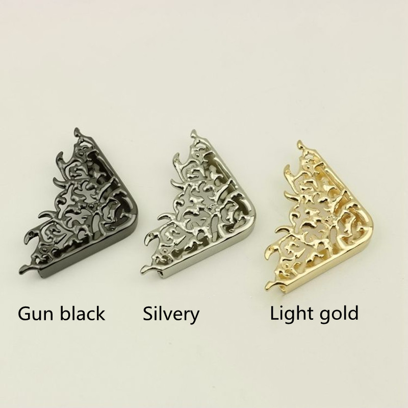 Metalna kutna zaštita za torbu za kožne obrte Torbica s preklopom Ručna torba Prtljaga DIY dekoracija Cvjetni uzorak Hardverski dodaci