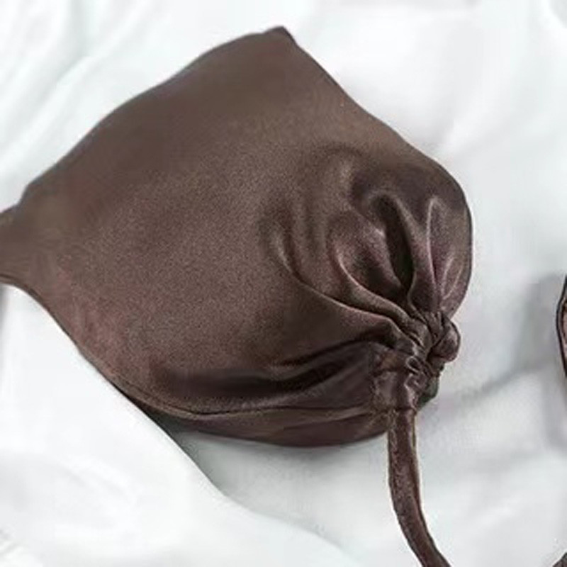 12x15cm Luksuslik siidist satiinist pingutusnööriga kott tuttidega Juuksekimbud Parukad Meigipakendikotid Ehete Pakendamine Kingitus