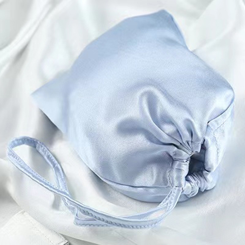 12x15cm Luksuslik siidist satiinist pingutusnööriga kott tuttidega Juuksekimbud Parukad Meigipakendikotid Ehete Pakendamine Kingitus