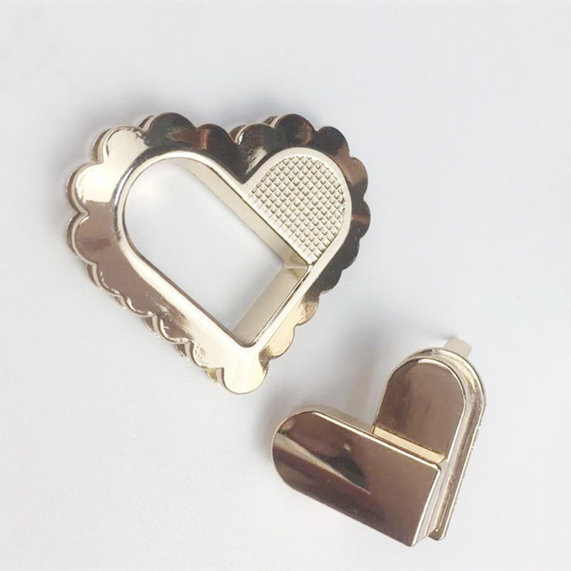 Metallist lukuga kott Pööratav keeratav lukuga rahakott vedruriiv meisterdamiseks käsitsi materjalist kott Riidest riba naiste koti riistvara tarvikud