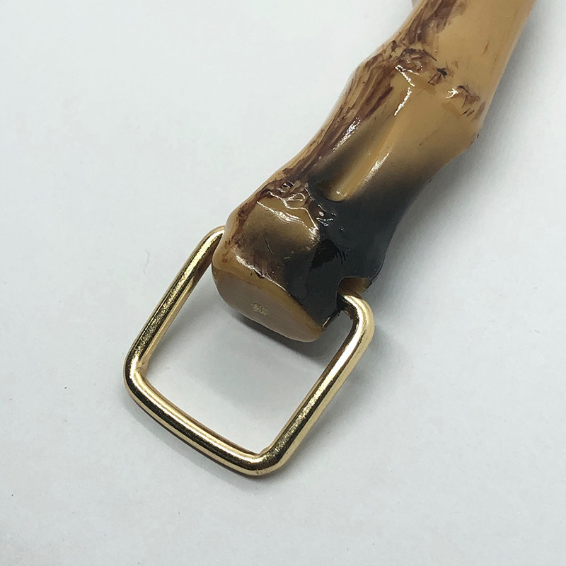 Nove ručke za torbe od imitacije bambusa u obliku slova D. Zamjenske ručke za ručne torbe. Pojasevi. Plastična torbica.