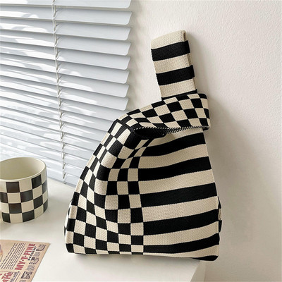 Pletena torba na rame s ružičastim prugama Ručno pletena ljubavna torbica za korejske žene Ležerna mini torba s čvorovima Studentska torba za višekratnu upotrebu