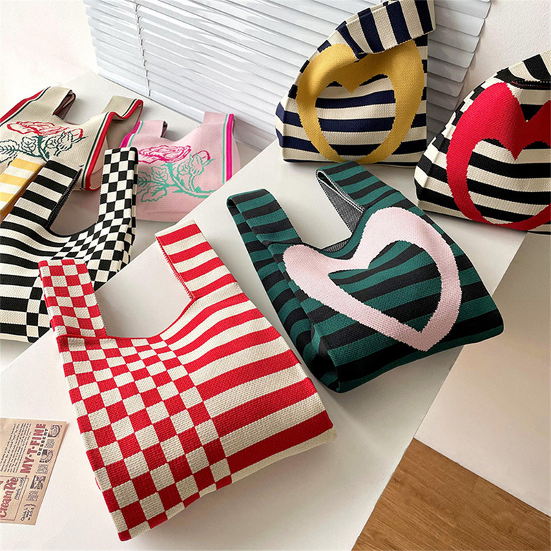 Pletena torba na rame s ružičastim prugama Ručno pletena ljubavna torbica za korejske žene Ležerna mini torba s čvorovima Studentska torba za višekratnu upotrebu