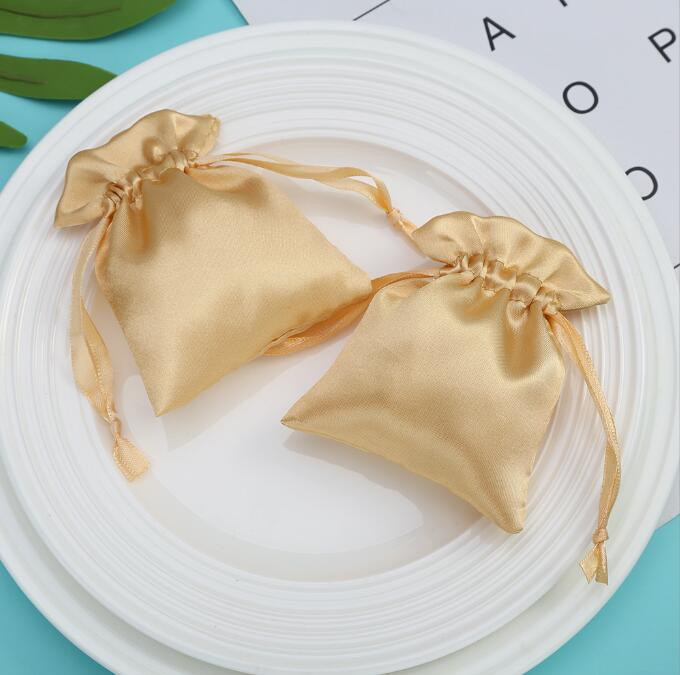 sjajnija torbica 10 komada svilenih satenskih vrećica za nakit Vrećica s vrpcom Sjajilo za usne Spremište kozmetike Poklon za zabavu