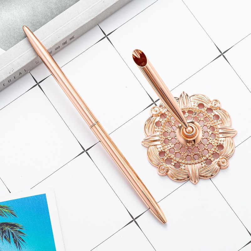 1db új kreatív üzleti fém golyóstollal, talpra szerelt állvány íróasztal irodai pult esküvői vendégtábla