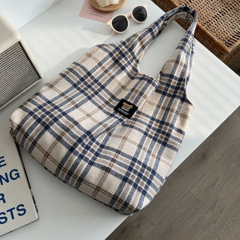 Ženska karirana platnena torba sa škotskim uzorkom Vintage Ženska velika torba velikog kapaciteta Ženska ležerna jednostavna karirana torba na rame