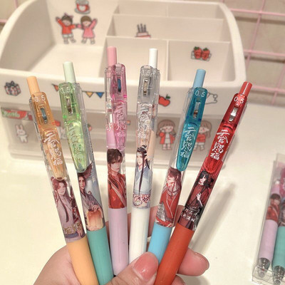 6db/készlet Comic Heaven Official`s Blessing Gel Pen Style Press Bullet Anime Tian Guan Ci Fu Hua Cheng 0,5 mm-es fekete írótoll