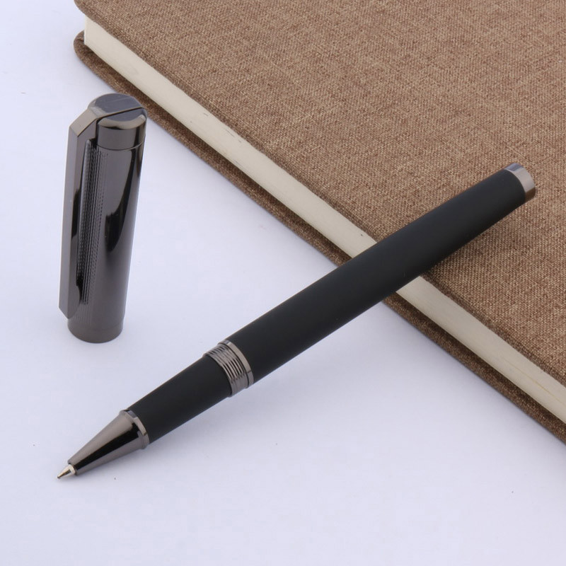 Roler olovka od ugljičnih vlakana Novi metalni valoviti uzorci Pištolj s crnim ukrasima Uredski pribor za učenike Školski pribor