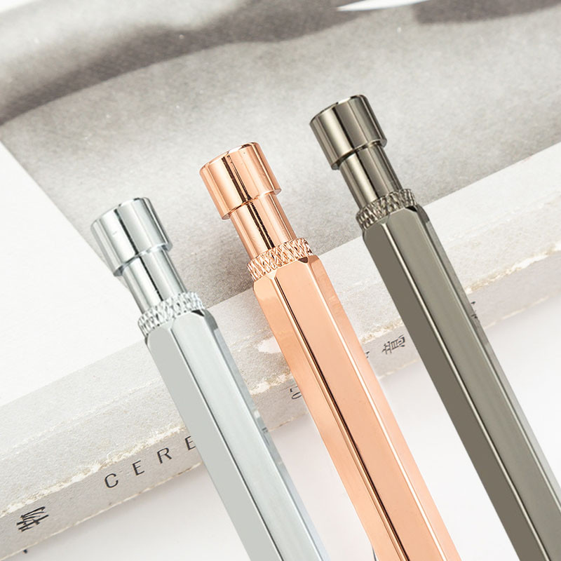 Metāla augstas kvalitātes misiņa lodīšu pildspalvas Jaunas presē vītņotas vara lodīšu pildspalvas Radošas studentu dāvanas Gēla pildspalvas biroja piederumi