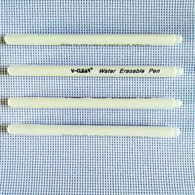 Vandenyje nutrinamo audinio žymėjimo rašiklis, nykstantis rašalas, audinio žymeklis, siuvimo oru ištrinantis, vandenyje tirpus rašalo rašiklis, skirtas siuvinėjimo siūlėms