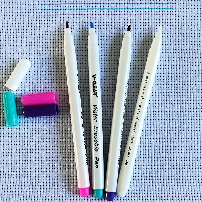 Vandenyje nutrinamo audinio žymėjimo rašiklis, nykstantis rašalas, audinio žymeklis, siuvimo oru ištrinantis, vandenyje tirpus rašalo rašiklis, skirtas siuvinėjimo siūlėms