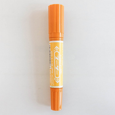 12 boja markera s dvostrukom glavom Uljni trajni marker vodootporan brzo sušeći umjetnički slikarski pribor Dobavljači školskih ureda