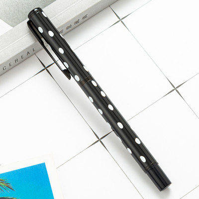 1 kusov luxusného rolovacieho guľôčkového pera s pruhmi a bodkami, kovového rollerballového pera, kancelárske potreby, školské potreby, vysoko kvalitné písacie potreby.