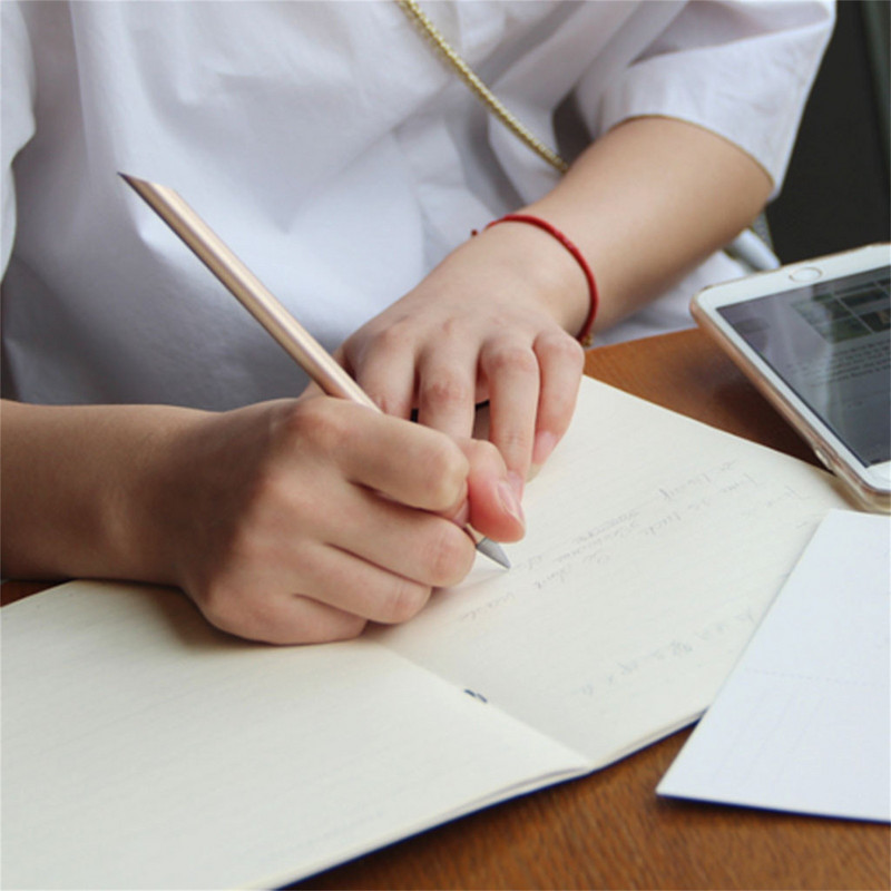 Scriere nelimitată fără cerneală Creion etern Creion fără cerneală Rechizite de birou pentru școală Papetarie Creioane Semn de afaceri Pen Cadou Design nou