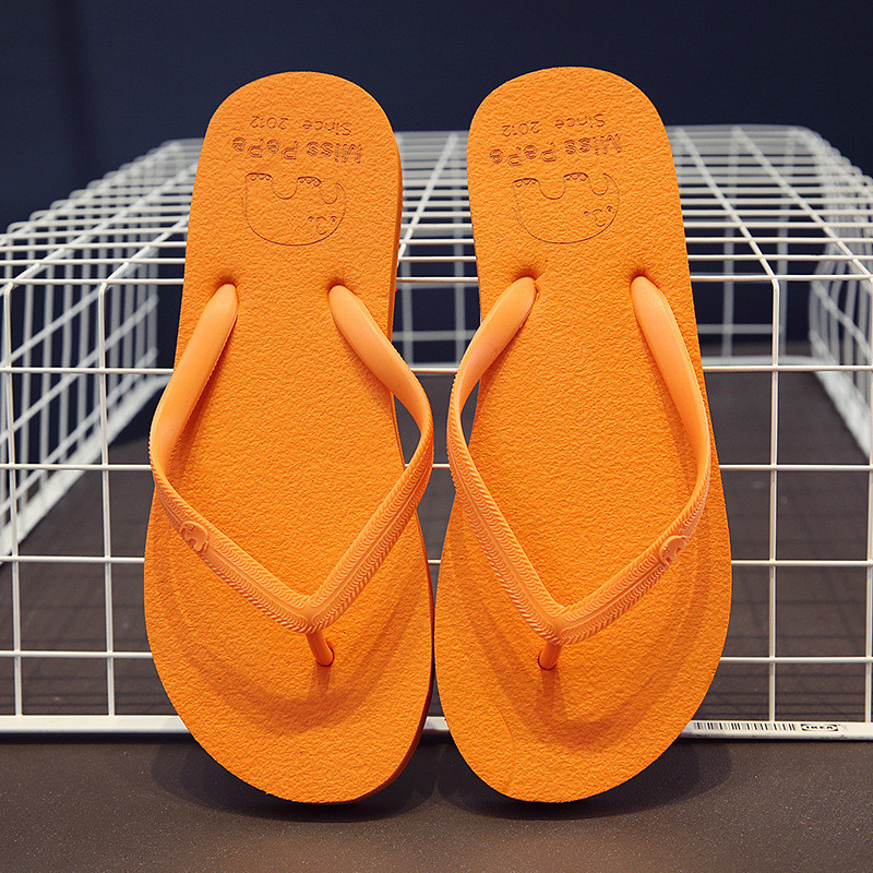 Naiste plätud Lihtsad ühevärvilised mugavad sussid rannasandaalid Naiste suvine vabaaja libisemiskindlad plätud paarile