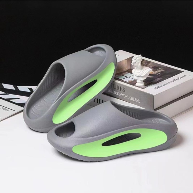 Nove ljetne papuče za tenisice za žene Muškarci Debeli donji dio Sklizalice s platformom Mekane EVA šuplje uniseks sportske sandale Ležerne cipele za plažu