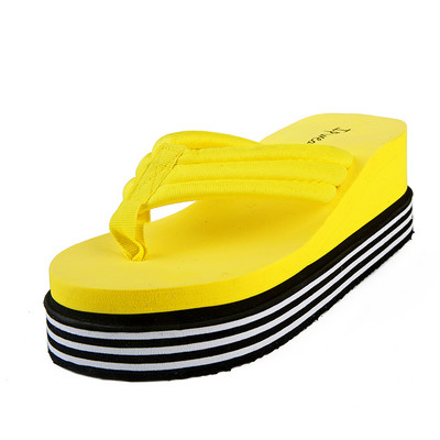 καλοκαιρινές σαγιονάρες γυναικείες 2020 Παντόφλες παραλίας μόδας και χοντρή άμμος Παντόφλες για εξωτερικούς χώρους Πλατφόρμα με σφήνες καραμέλα
