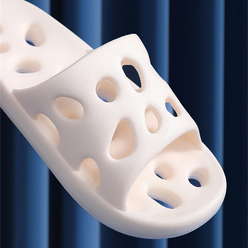 2022 Üres fürdőszobai otthoni papucsok felhőpapucsok női puha talp EVA beltéri csúszdák szandálok nyári alkalmi csúszásmentes papucsok