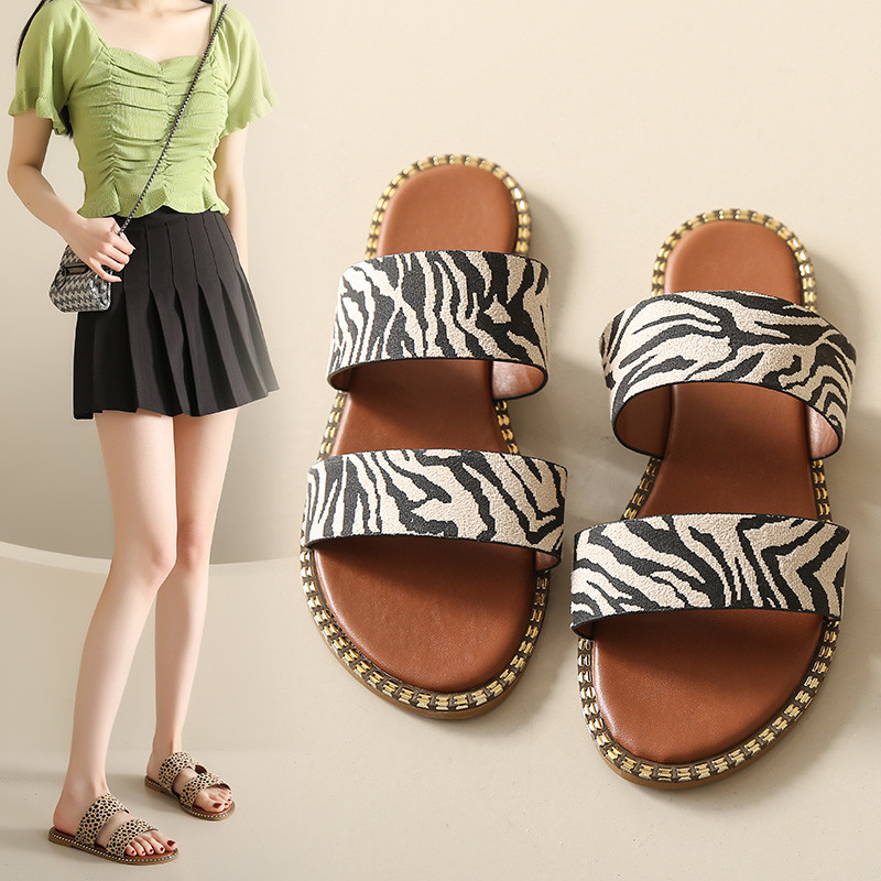 Γυναικείες παντόφλες Leopard flats σανδάλια 2022 Νέα καλοκαιρινά παπούτσια παραλίας στη Ρώμη Causal Γυναικεία παπούτσια Classic Slingback Σαγιονάρες Slides