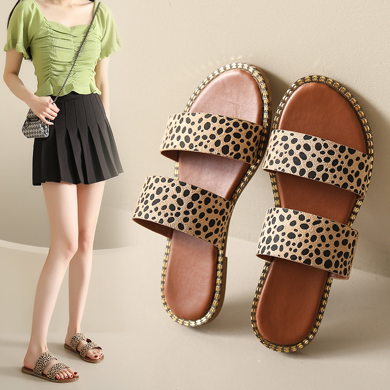 Γυναικείες παντόφλες Leopard flats σανδάλια 2022 Νέα καλοκαιρινά παπούτσια παραλίας στη Ρώμη Causal Γυναικεία παπούτσια Classic Slingback Σαγιονάρες Slides