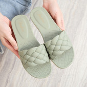 Nove ljetne papuče Ženske ravne luksuzne japanke za plažu na otvorenom Ženske sandale Trend Brand Dizajn Tobogani Cipele Ženska 2023.