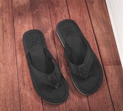 Férfi nyári papucs nagy méretű, csúszásmentes, lapos strandpapucs Férfi cipők Könnyű, légáteresztő otthoni papucscipők férfiaknak Zapatos