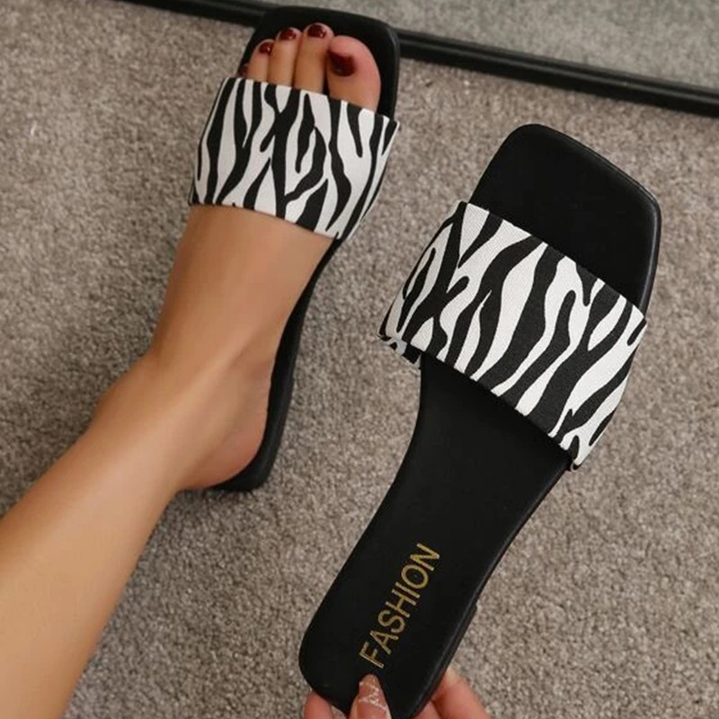 Sandale cu diapozitive cu dungi cu zebră, femei, ocazional, sandale plate pentru femei, îmbrăcăminte exterioară de vară, plajă cu nisip, papuci pentru femei de mărime mare