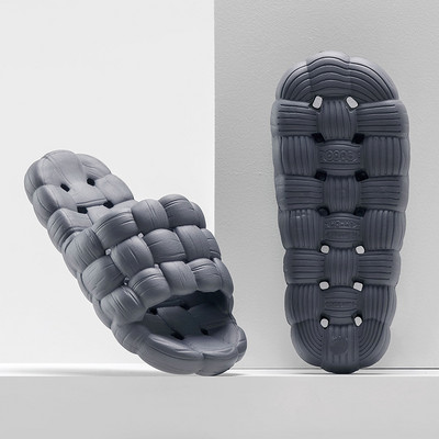 2023 m. masažinis tuščiaviduris vandens nutekėjimas ir greitai džiūstančios moteriškos šlepetės storas padas minkštas neslystantis sandalai vonios kambario vyriškos šlepetės