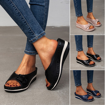 Модни чехли на клин Дамски обувки Летни сандали с отворени пръсти Чехли с платформа с наклонен ток Външни ежедневни джапанки Дамски пързалки