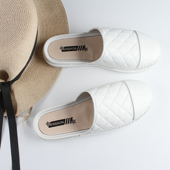 Летни дамски чехли 2023 Нови едноцветни PVC меки подметки Модни сандали Дамски ежедневни плоски външни неплъзгащи се плажни пързалки Baotou