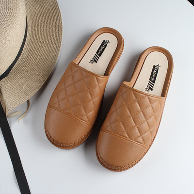 Vasaros moteriškos šlepetės 2023 m. Naujos vientisos spalvos PVC minkštu padu madingi sandalai, moteriški laisvalaikio plokščios neslystančios Baotou paplūdimio šlepetės