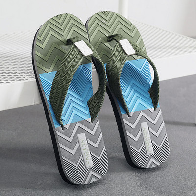 Мъжки чехли Големи размери Летни дишащи плажни обувки за свободното време Slip On Мъжки джапанки Леки меки чехли за душ Zapatillas