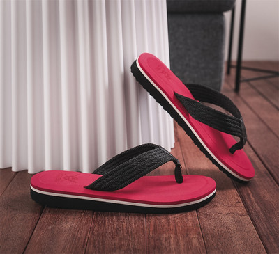 Letné papuče Pánske žabky Plážové sandále Protišmykové ležérne ploché topánky Papuče Vnútorná domáca obuv Zapatillas Hombre Casual