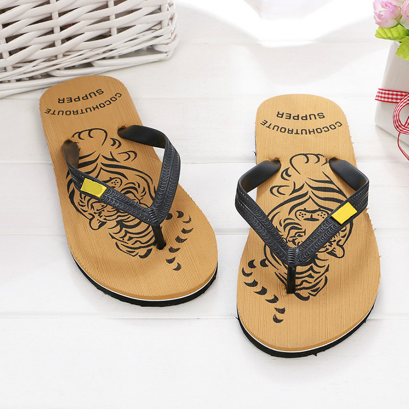 LCIZRONG Nyári Tigris Férfi papucsok 40-44 méretű állati tengerparti lapos papucsok férfi divat kiváló minőségű csúszásmentes papucsok ék
